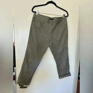 Dalia Collection Capris in Size 10